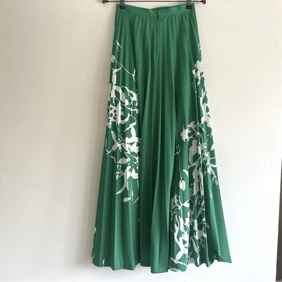 Green/White Vintage Bold Floral Trevira Long Pleated Maxi Skirt Size Small - Picture 9 of 13